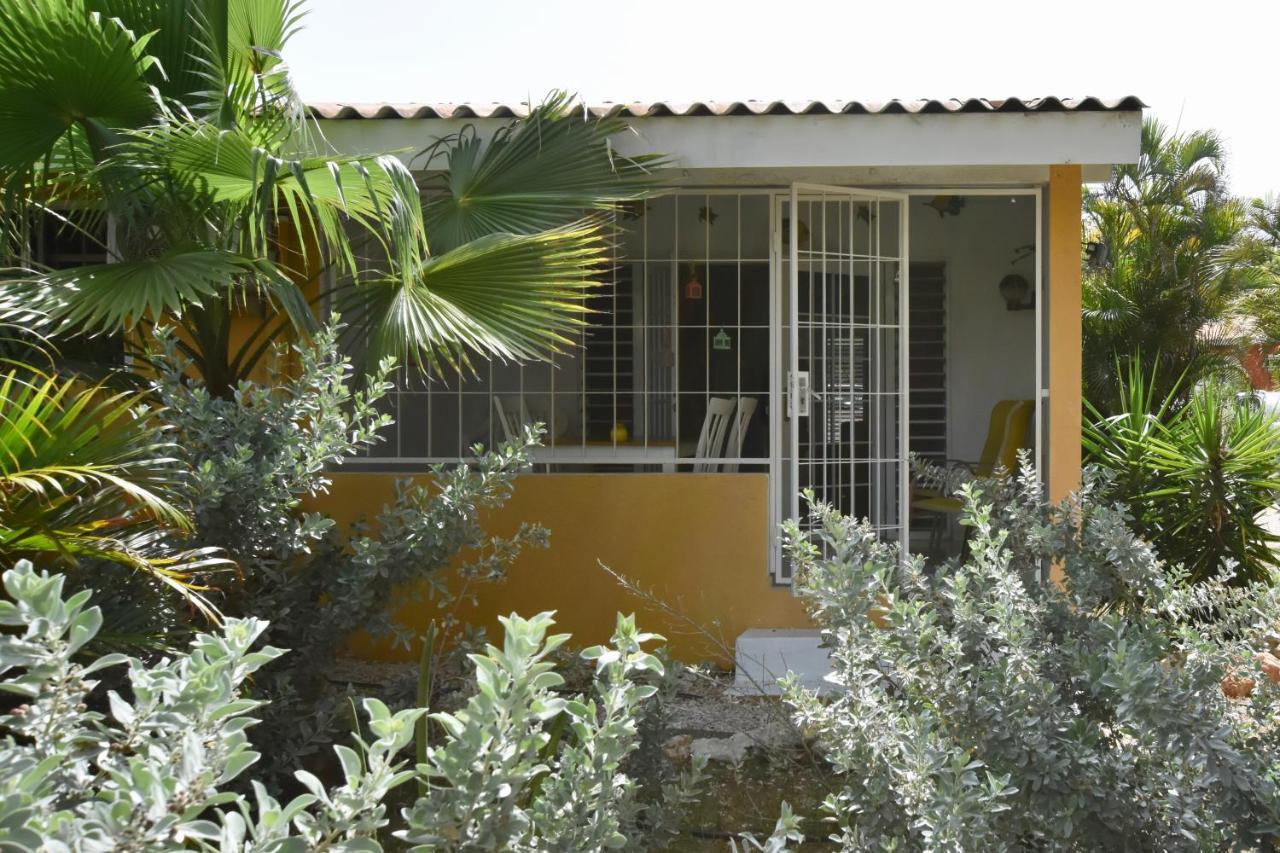 Seru Coral Apartment Willemstad Eksteriør bilde
